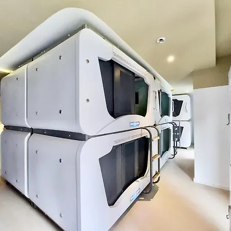 Капсульный отель Atypicap Capsule *