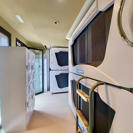 Hotel kapsułowy Atypicap Capsule Puerto de la Cruz (Tenerife)