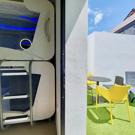 Hotel kapsułowy Atypicap Capsule Puerto de la Cruz (Tenerife)